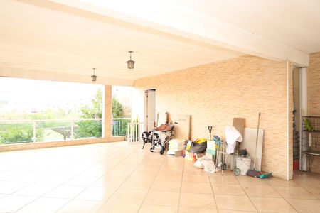 Casa à venda com 320m², 3 quartos e 5 vagasGaragem