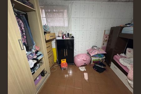 Casa à venda com 141m², 4 quartos e 3 vagas Casa à venda com 141m², 4 quartos e 3 vagasQuarto 1