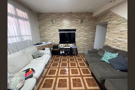 Casa à venda com 141m², 4 quartos e 3 vagas Casa à venda com 141m², 4 quartos e 3 vagasSala 2