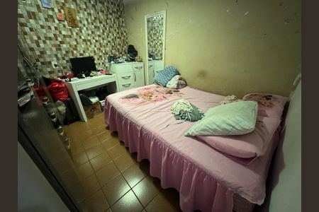 Casa à venda com 141m², 4 quartos e 3 vagas Casa à venda com 141m², 4 quartos e 3 vagasQuarto 3