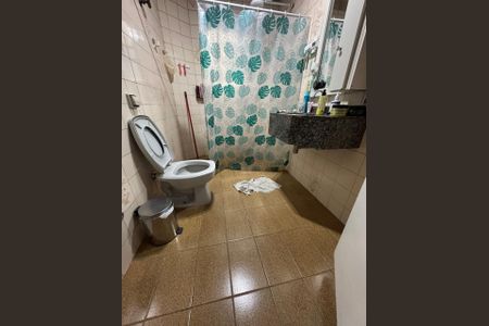 Casa à venda com 141m², 4 quartos e 3 vagas Casa à venda com 141m², 4 quartos e 3 vagasBanheiro