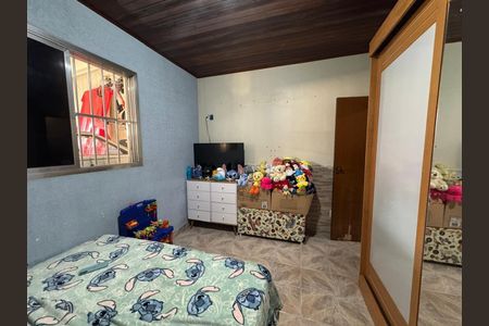 Casa à venda com 150m², 3 quartos e 2 vagas Casa à venda com 150m², 3 quartos e 2 vagasQuarto