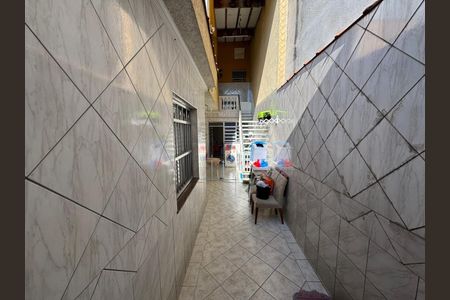 Casa à venda com 150m², 3 quartos e 2 vagas Casa à venda com 150m², 3 quartos e 2 vagasÁrea externa