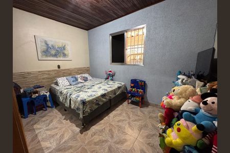 Casa à venda com 150m², 3 quartos e 2 vagas Casa à venda com 150m², 3 quartos e 2 vagasQuarto