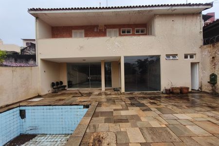 Casa para alugar com 370m², 4 quartos e 3 vagas Casa para alugar com 370m², 4 quartos e 3 vagasQuintal
