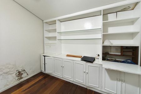 Casa para alugar com 370m², 4 quartos e 3 vagas Casa para alugar com 370m², 4 quartos e 3 vagasQuarto 4