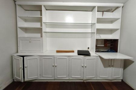 Casa para alugar com 370m², 4 quartos e 3 vagas Casa para alugar com 370m², 4 quartos e 3 vagasQuarto 4