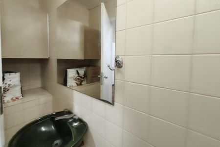 Casa para alugar com 370m², 4 quartos e 3 vagas Casa para alugar com 370m², 4 quartos e 3 vagasBanheiro Suíte 2