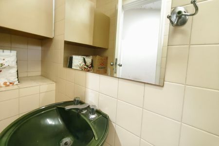 Casa para alugar com 370m², 4 quartos e 3 vagas Casa para alugar com 370m², 4 quartos e 3 vagasBanheiro Suíte 2