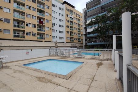 Apartamento para alugar com 107m², 3 quartos e 1 vaga Apartamento para alugar com 107m², 3 quartos e 1 vagaÁrea comum - Piscina