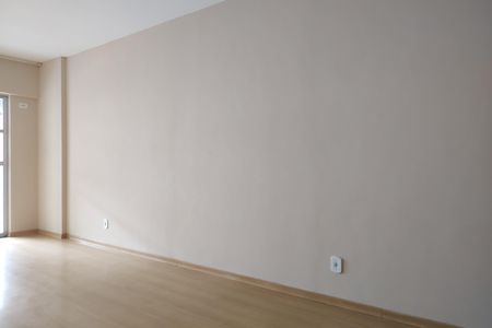 Apartamento para alugar com 107m², 3 quartos e 1 vaga Apartamento para alugar com 107m², 3 quartos e 1 vagaSala