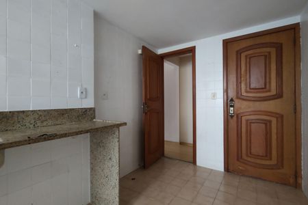 Apartamento para alugar com 107m², 3 quartos e 1 vaga Apartamento para alugar com 107m², 3 quartos e 1 vagaCozinha