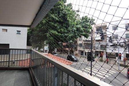 Apartamento para alugar com 107m², 3 quartos e 1 vaga Apartamento para alugar com 107m², 3 quartos e 1 vagaVaranda