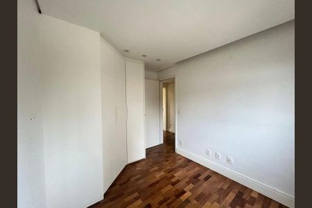 Casa de condomínio à venda com 158m², 3 quartos e 2 vagasQuarto