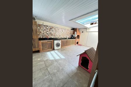 Casa à venda com 131m², 3 quartos e 2 vagasFoto 05