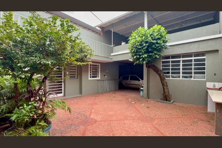 Casa para alugar com 289m², 3 quartos e 4 vagas Casa para alugar com 289m², 3 quartos e 4 vagasQuintal