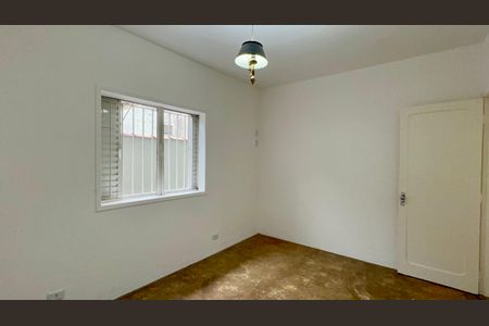 Casa para alugar com 289m², 3 quartos e 4 vagas Casa para alugar com 289m², 3 quartos e 4 vagasQuarto 2