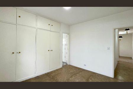 Casa para alugar com 289m², 3 quartos e 4 vagas Casa para alugar com 289m², 3 quartos e 4 vagasSuite