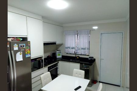 Casa à venda com 3 quartos, 113m² em Vila Mazzei, São Paulo