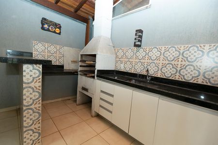 Casa de condomínio para alugar com 190m², 3 quartos e 2 vagasCHURRASQUEIRA