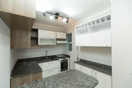 Casa de condomínio para alugar com 190m², 3 quartos e 2 vagasCOZINHA