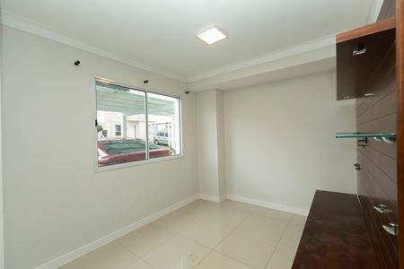 Casa de condomínio para alugar com 190m², 3 quartos e 2 vagasSALA PARA TRÊS AMBIENTES