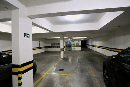 Apartamento para alugar com 170m², 4 quartos e 2 vagas Apartamento para alugar com 170m², 4 quartos e 2 vagasGaragem