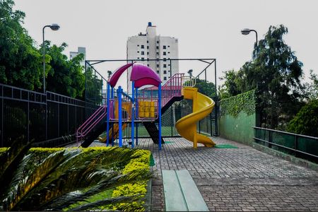 Apartamento à venda com 65m², 2 quartos e 1 vaga Apartamento à venda com 65m², 2 quartos e 1 vagaPlayground