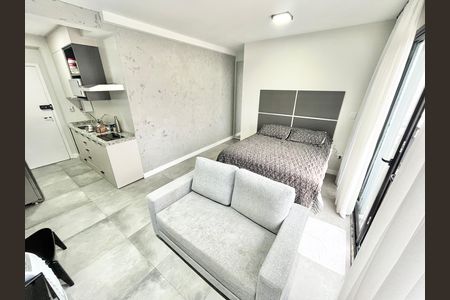 Studio à venda com 31m², 1 quarto e sem vaga Studio à venda com 31m², 1 quarto e sem vagaSala/Quarto/Cozinha