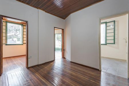 Sala de apartamento para alugar com 2 quartos, 60m² em São João, Porto Alegre