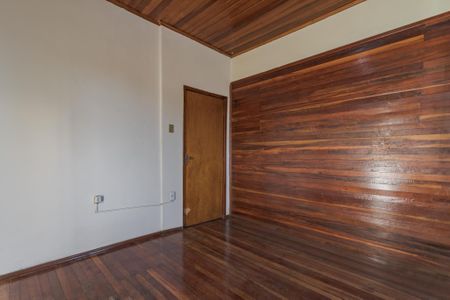 Quarto 2 de apartamento para alugar com 2 quartos, 60m² em São João, Porto Alegre