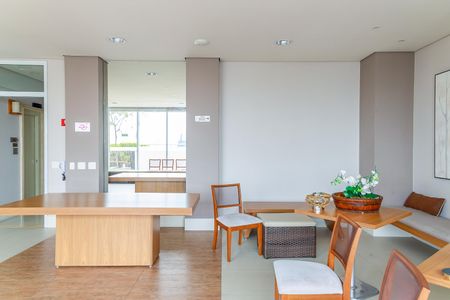 Apartamento à venda com 67m², 2 quartos e 1 vaga Apartamento à venda com 67m², 2 quartos e 1 vagaÁrea comum - Salão de festas