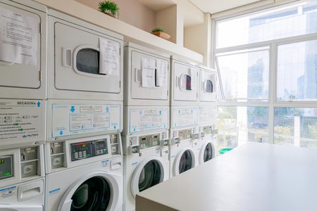 Apartamento à venda com 67m², 2 quartos e 1 vaga Apartamento à venda com 67m², 2 quartos e 1 vagaLavanderia