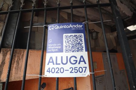 Placa  de casa para alugar com 1 quarto, 60m² em Jardim Modelo, São Paulo