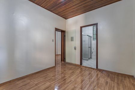 Suíte de apartamento para alugar com 1 quarto, 45m² em São João, Porto Alegre