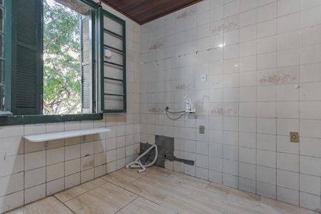 Cozinha e Área de Serviço de apartamento para alugar com 1 quarto, 45m² em São João, Porto Alegre