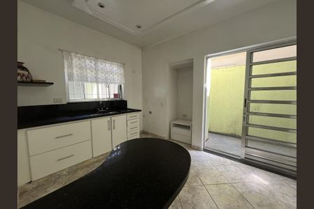 Cozinha de casa para alugar com 3 quartos, 138m² em Vila Cordeiro, São Paulo