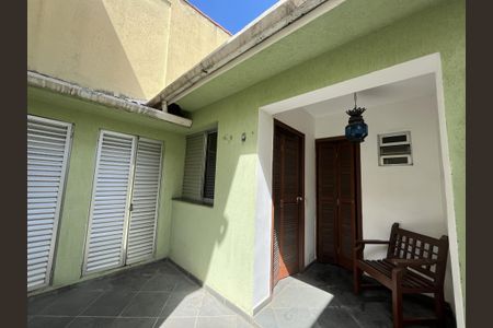 Área externa de casa para alugar com 3 quartos, 138m² em Vila Cordeiro, São Paulo
