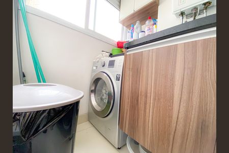 Apartamento à venda com 70m², 3 quartos e 1 vaga Apartamento à venda com 70m², 3 quartos e 1 vagaÁrea de Serviço