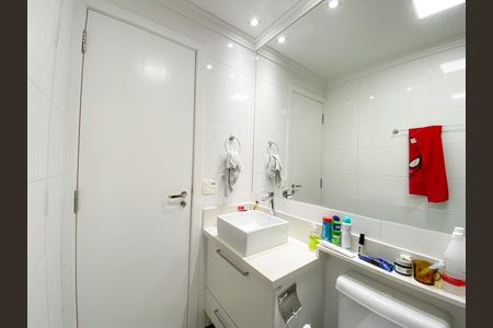 Apartamento à venda com 70m², 3 quartos e 1 vaga Apartamento à venda com 70m², 3 quartos e 1 vagaBanheiro Social