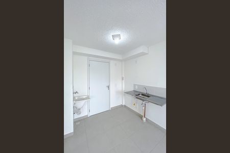 Apartamento para alugar com 28m², 1 quarto e sem vaga Apartamento para alugar com 28m², 1 quarto e sem vagaCozinha e Área de Serviço