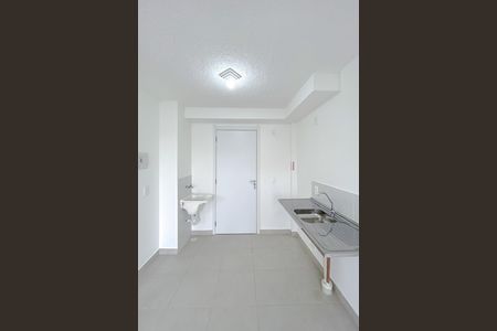 Apartamento para alugar com 28m², 1 quarto e sem vaga Apartamento para alugar com 28m², 1 quarto e sem vagaCozinha e Área de Serviço