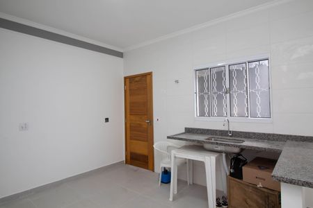 Cozinha de casa para alugar com 2 quartos, 65m² em Parque Mikail, Guarulhos