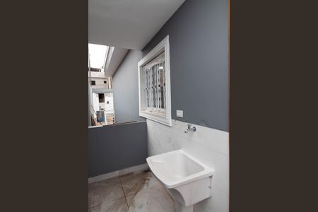 Casa para alugar com 65m², 2 quartos e 1 vagaÁrea de Serviço