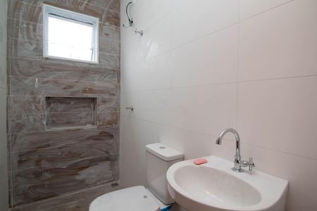 Casa para alugar com 65m², 2 quartos e 1 vagaBanheiro