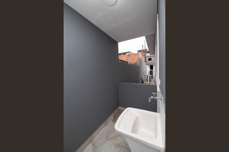 Casa para alugar com 65m², 2 quartos e 1 vagaÁrea de Serviço