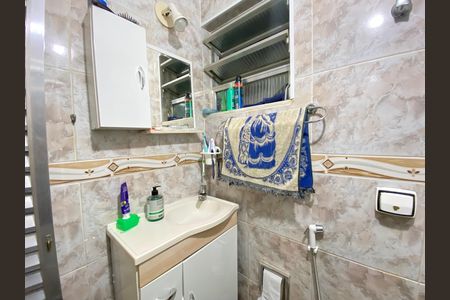Apartamento à venda com 71m², 2 quartos e sem vaga