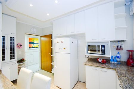Apartamento à venda com 168m², 4 quartos e 2 vagasCozinha