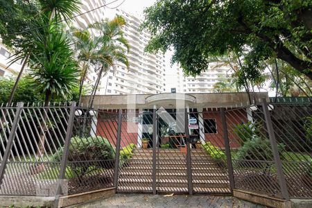 Apartamento à venda com 168m², 4 quartos e 2 vagas Apartamento à venda com 168m², 4 quartos e 2 vagasFachada do Condominio