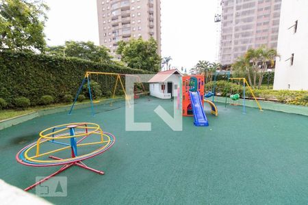 Apartamento à venda com 168m², 4 quartos e 2 vagas Apartamento à venda com 168m², 4 quartos e 2 vagasÁrea comum - Playground